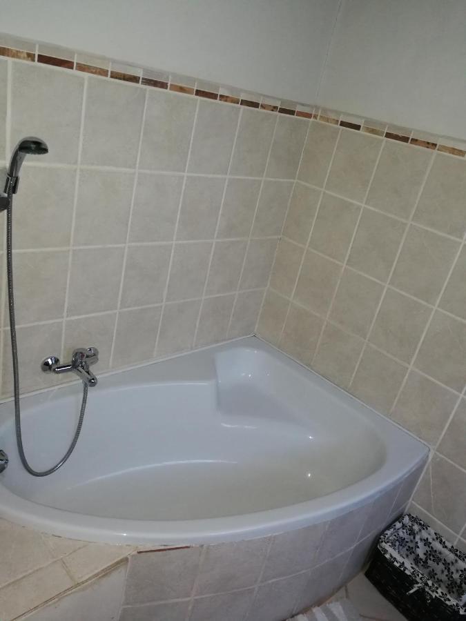Bougain Villa Guesthouse Winburg Экстерьер фото