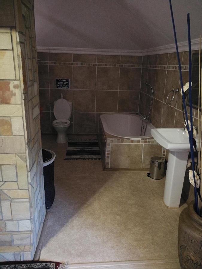 Bougain Villa Guesthouse Winburg Экстерьер фото